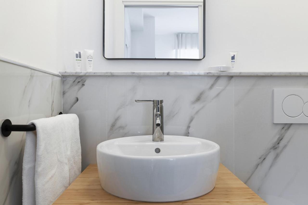Contempora - Casale 3 * Milán