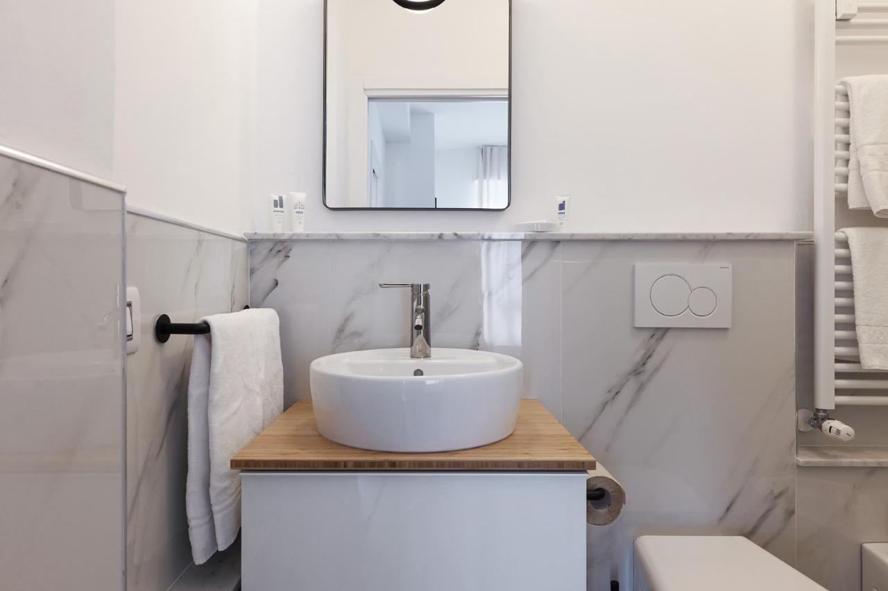Contempora - Casale 3 * Milán